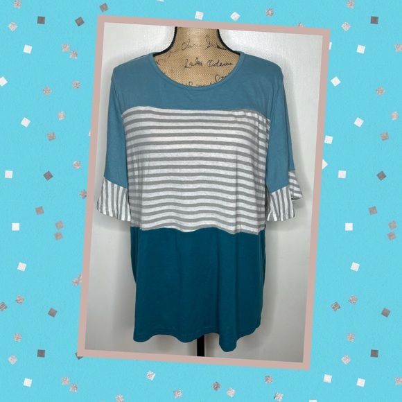 Color Block Top - Picture 1 of 3